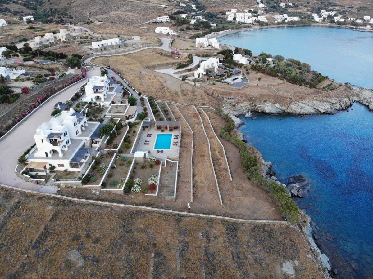 En Plo Aparthotel Agios Romanos Exterior photo