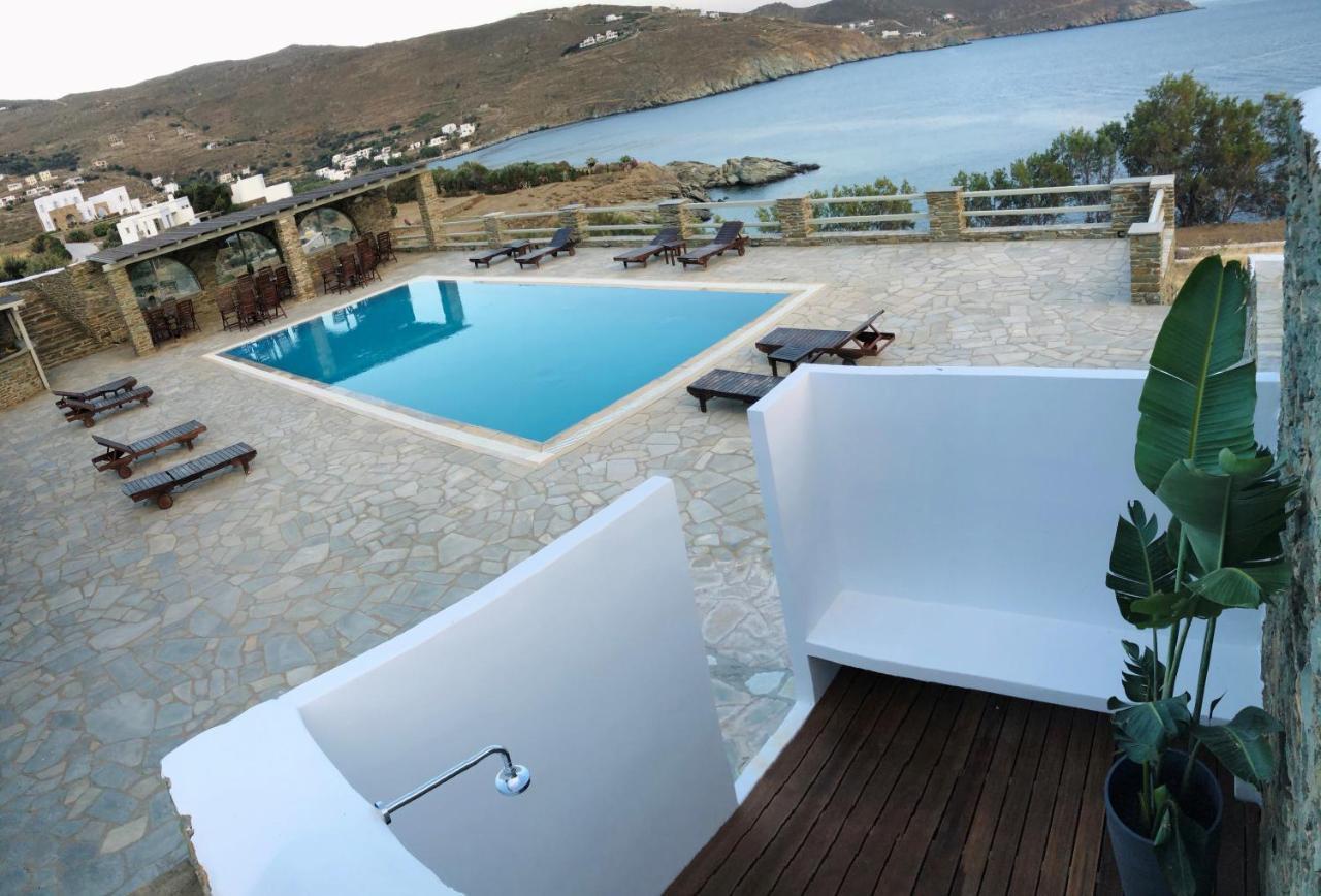 En Plo Aparthotel Agios Romanos Exterior photo