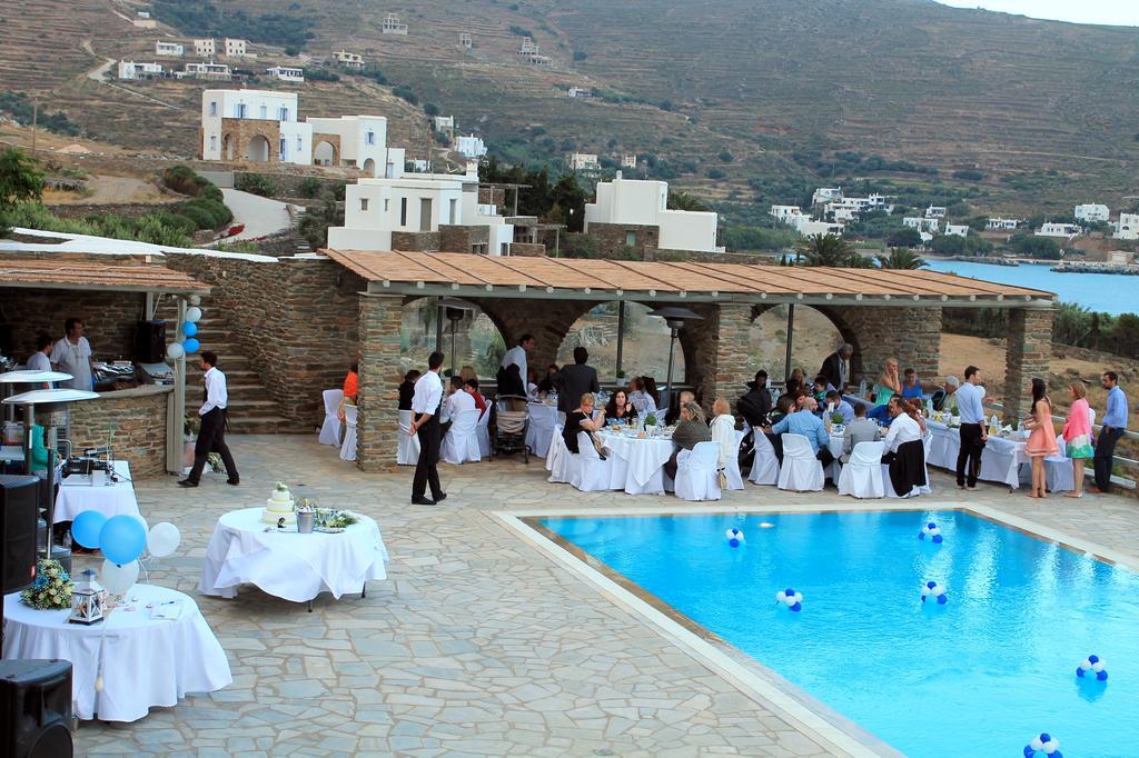 En Plo Aparthotel Agios Romanos Exterior photo