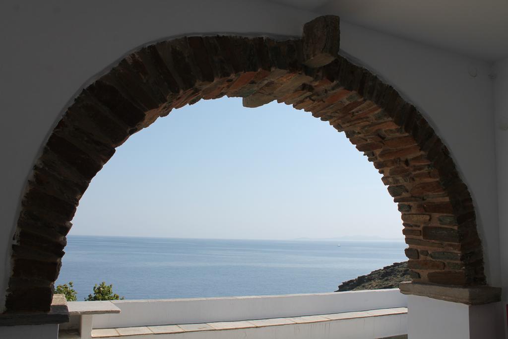En Plo Aparthotel Agios Romanos Exterior photo