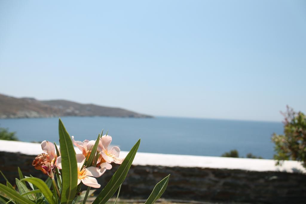 En Plo Aparthotel Agios Romanos Exterior photo